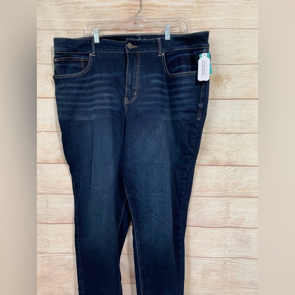 NWT Maurices Super Skinny Curvy High Rise Jean - Picture 14 of 15